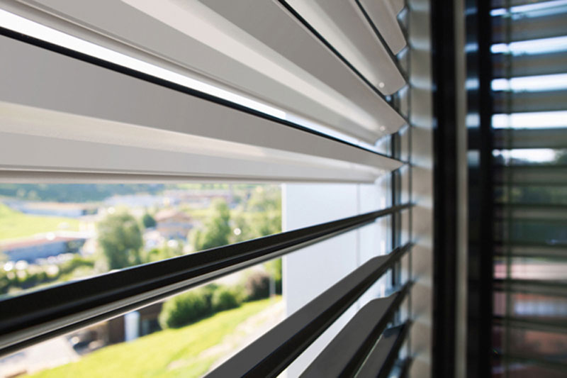 Pertsiana graduagarriak