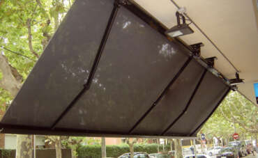 Maxikofre eta Newbox ostalaritzako toldoak