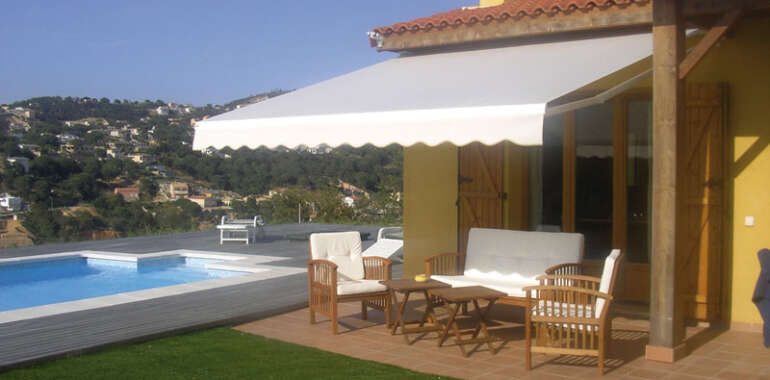 ¡Eleva tu terraza a otro nivel con el “Toldo terraza Exclusive” de Persol!