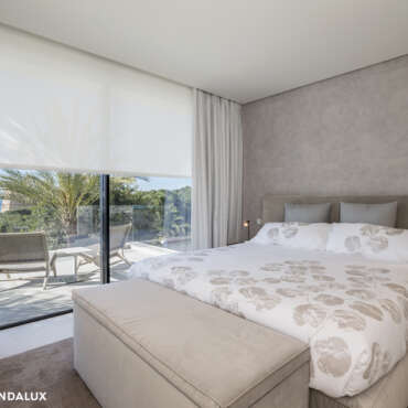 Hogar tradicional y rieles